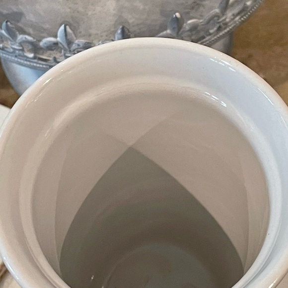 MERRY Christmas Black & White Buffalo Check Ceramic Travel Mug With Lid - Picture 4 of 4